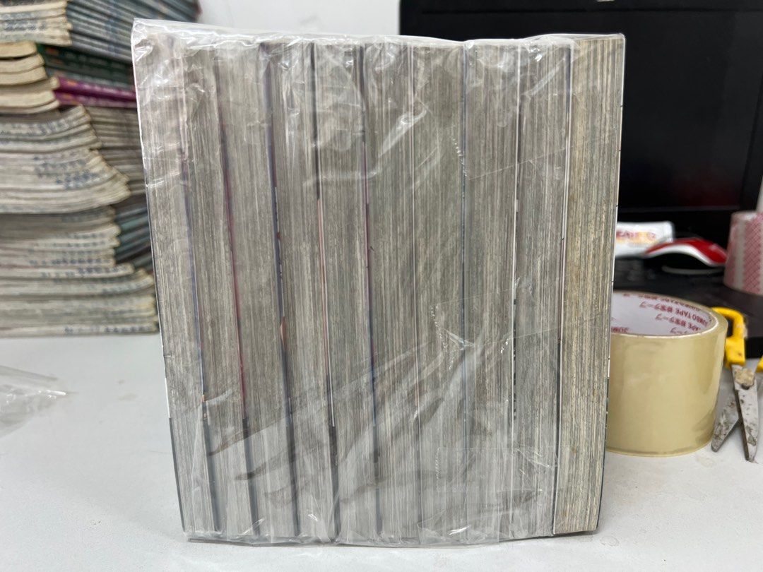 Giant_諭吉事務所_Yukichi_Manga_Comic_Store